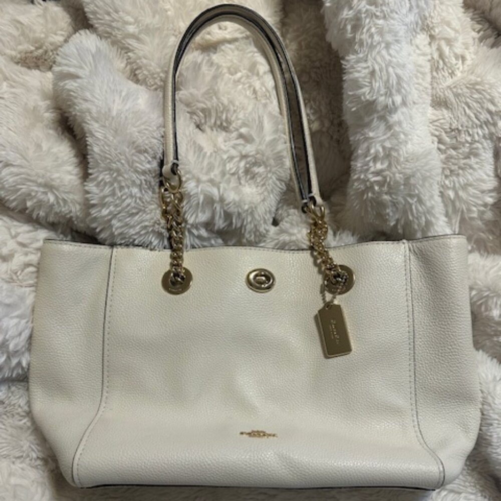 Coach Tote in Chalk- Gold Features & Chain Handles
